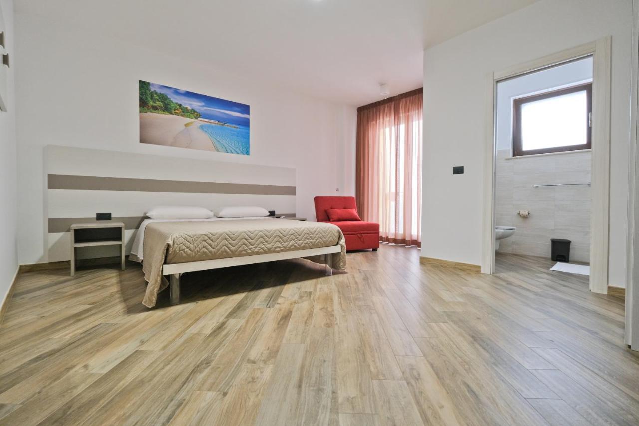 Il Porto Affittacamere B&B Brindisi Kültér fotó