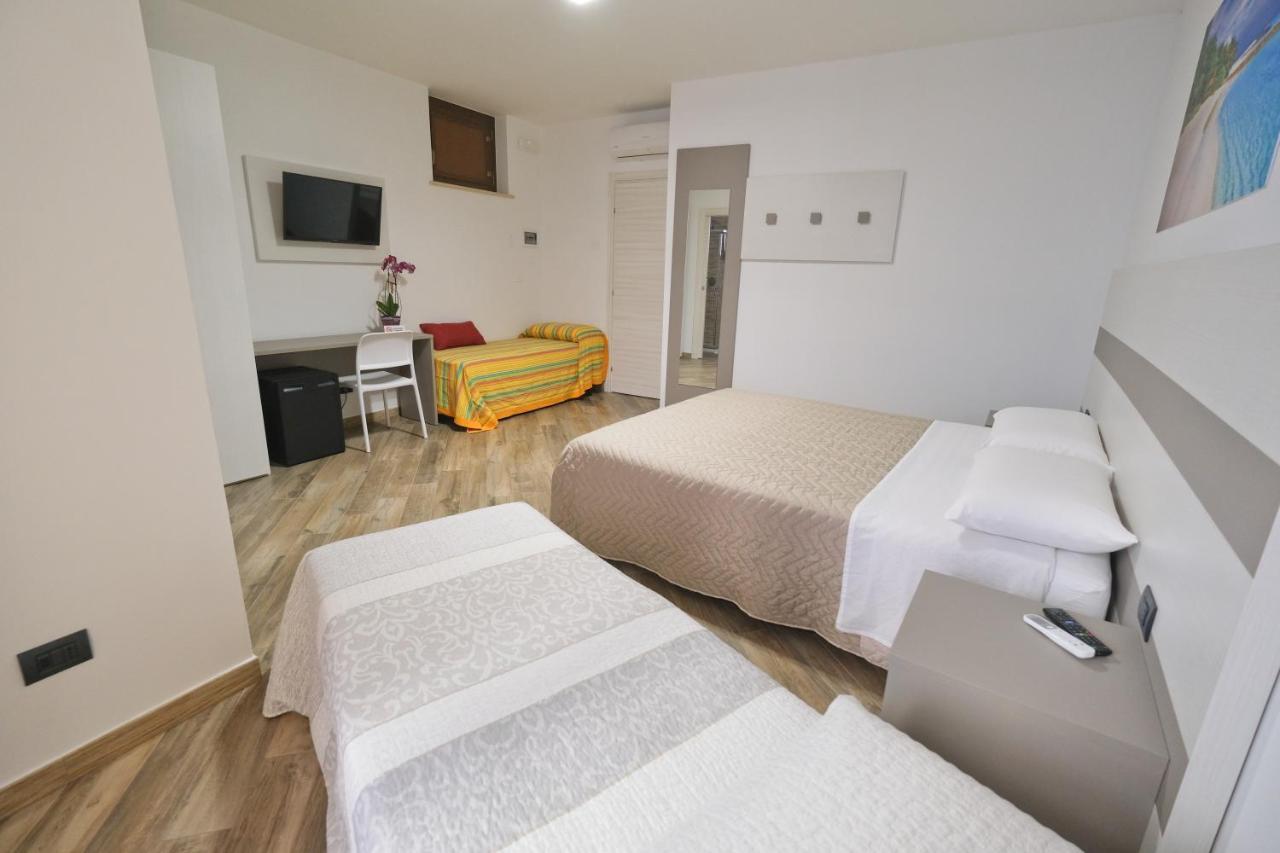 Il Porto Affittacamere B&B Brindisi Kültér fotó