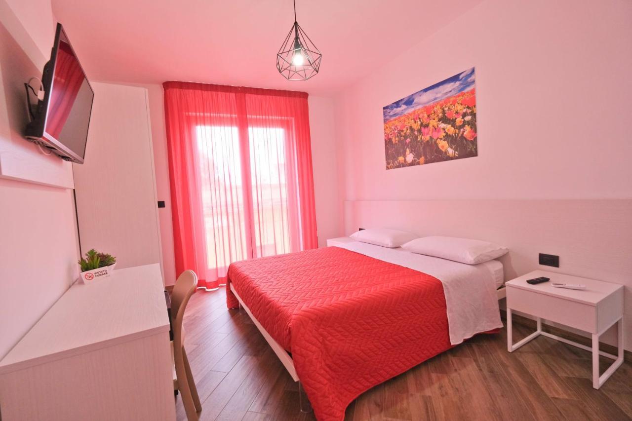 Il Porto Affittacamere B&B Brindisi Kültér fotó